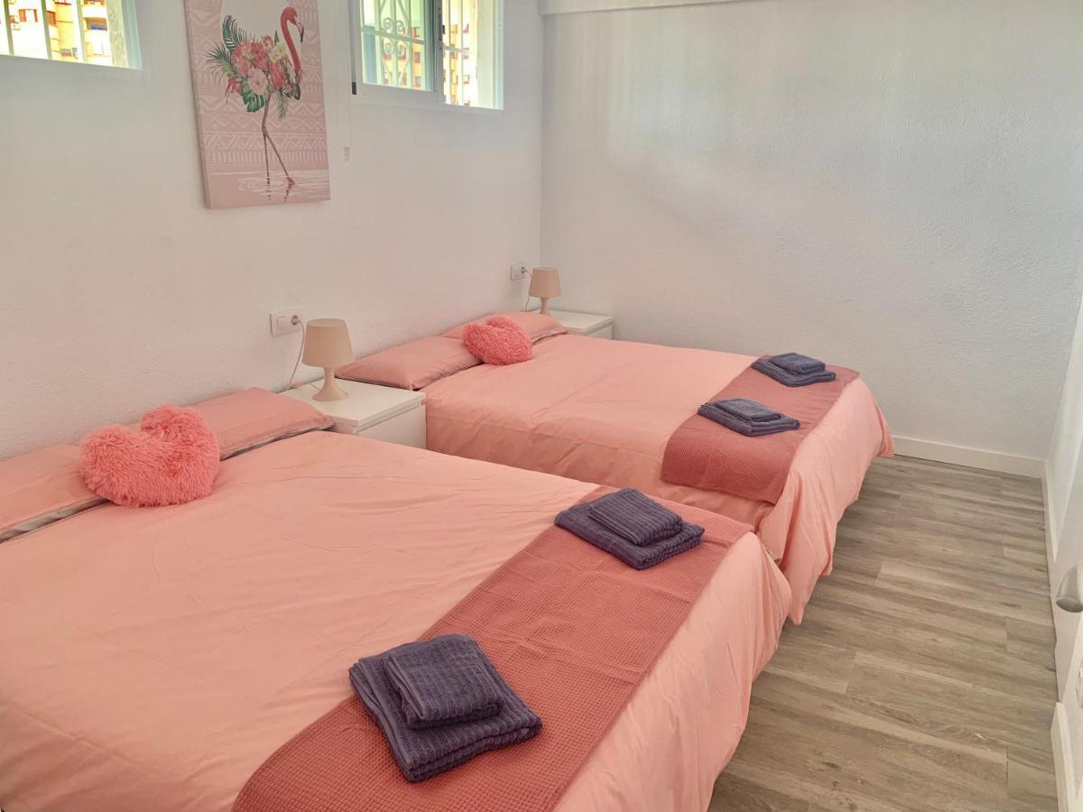 Pink Beach Benidorm Bagian luar foto